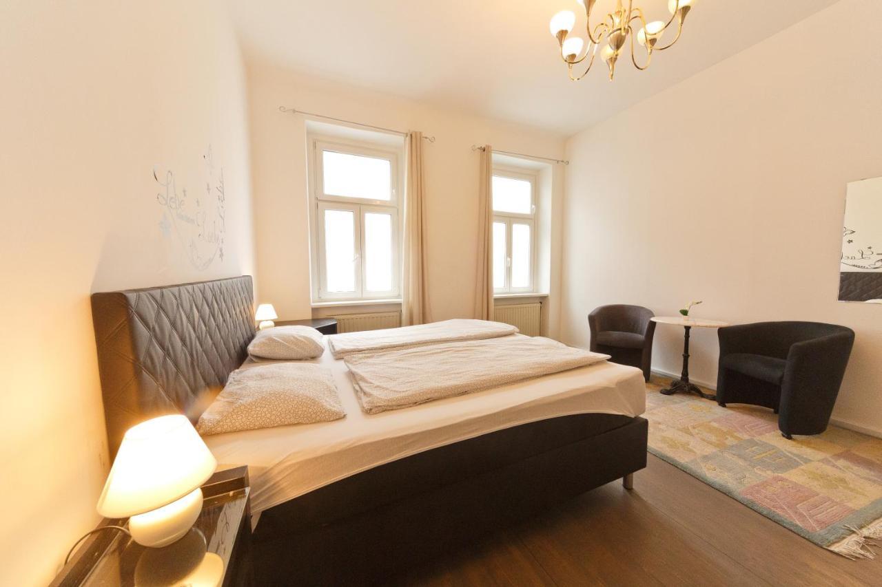 Apartments In Vienna Near Schoenbrunn & Westbahnhof - Keyless Check-In Exterior photo